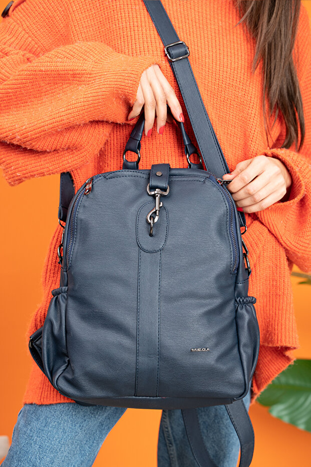 حقيبة الظهر وحقيبة الكتف - 1