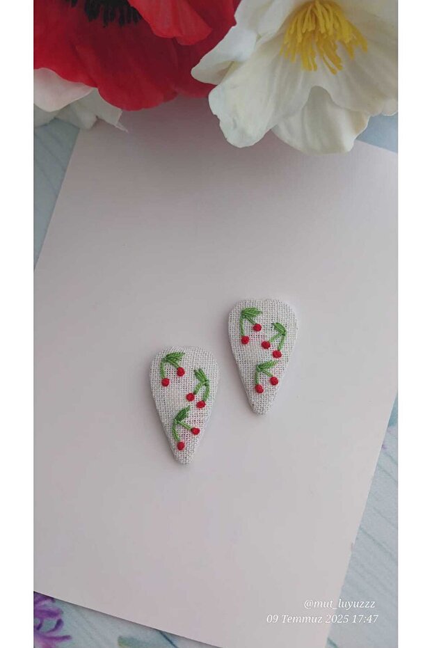 مشبك مزخرف يدويًا - 1