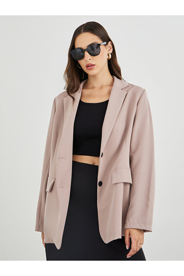 بليزر سادة بأزرار وملصق - 1