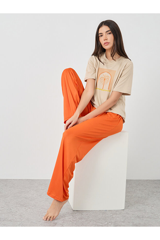 Graphic Printed Short Sleeve T-Shirt and Pyjama Set