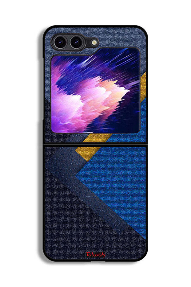 غطاء حماية لهاتف Samsung Galaxy Z Flip6 بنقشة مثلثات جلدية