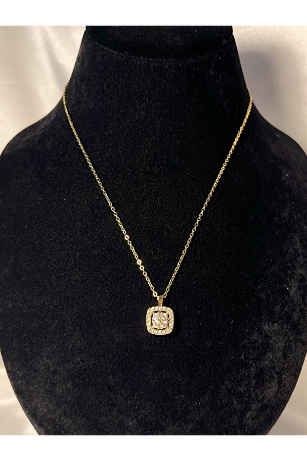 قلادة حجرية - 2