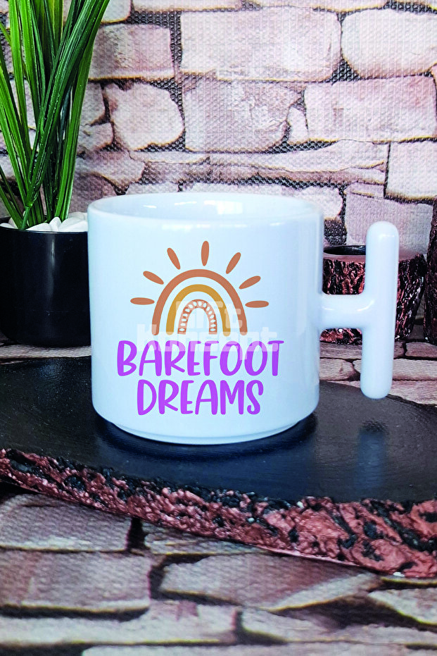 كوب لاتيه مطبوع عليه Barefoot Dreams بمقبض على شكل حرف T