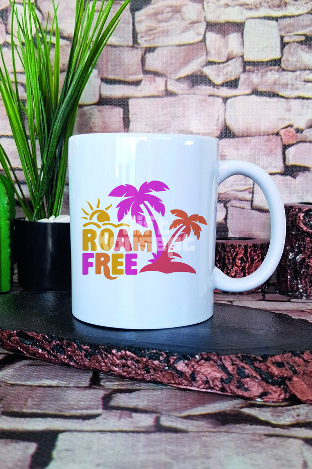 كوب هدية مطبوع من Roam Free