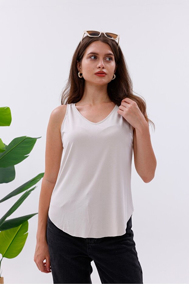 قميص داخلي من نسيج الليكرا مودال برقبة على شكل حرف V - 4