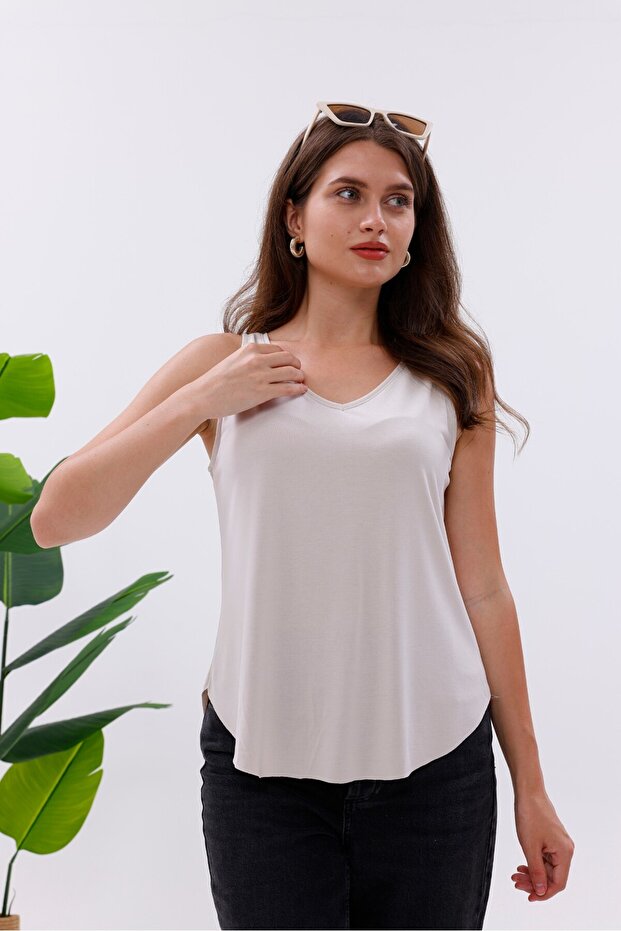 قميص داخلي من نسيج الليكرا مودال برقبة على شكل حرف V - 1