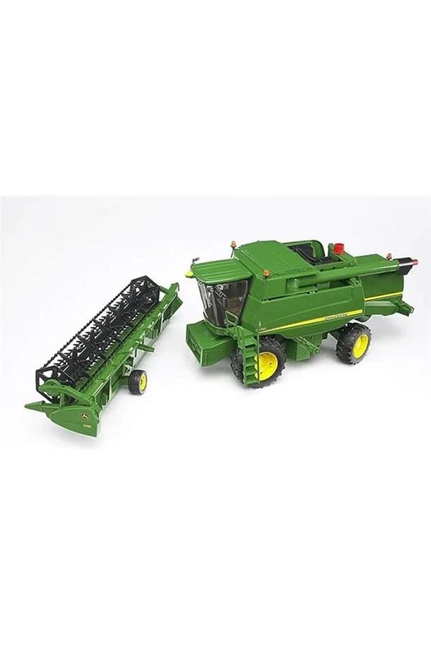 - John Deere Biçerdöver Ölçekli Model - 3