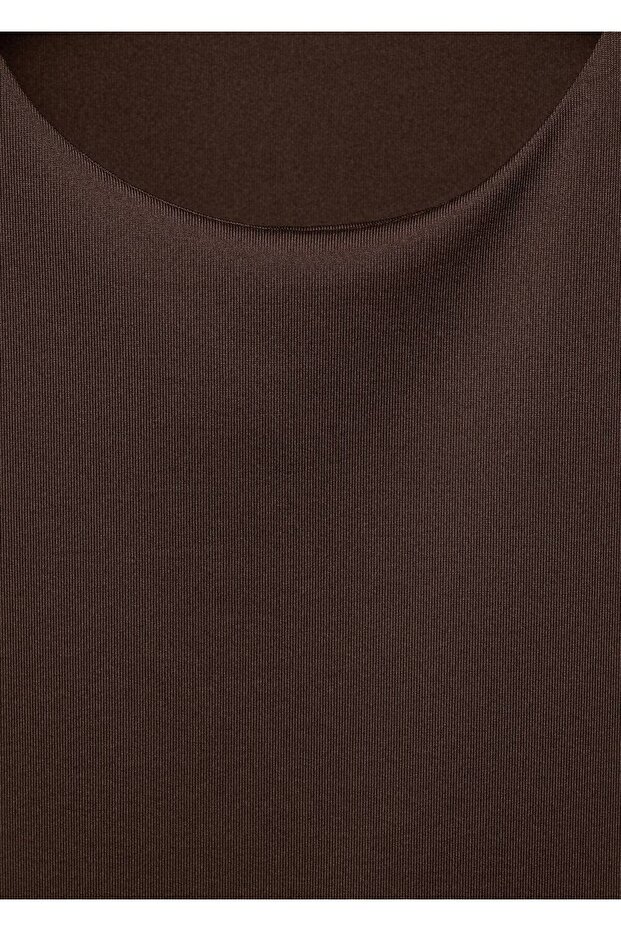 Dar kesim askılı t-shirt - 5