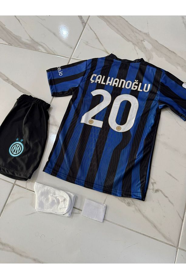 inter hakan ç.a.lhanoğlu çubuklu çocuk takım forması 4lü set forma+şort+çorap+bileklik - 4