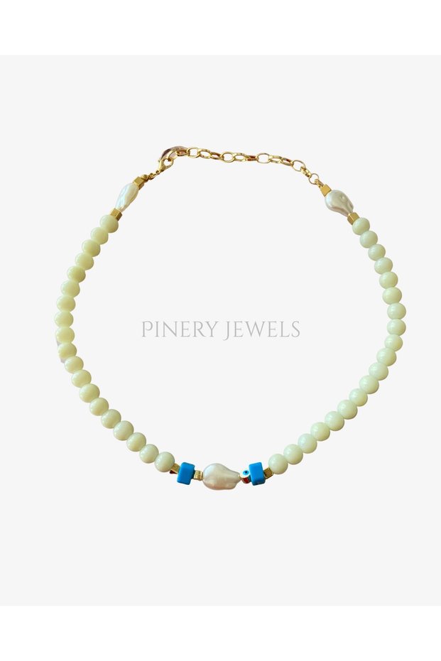 Summer Women's Necklace with White Stones and Big Beads – Modern and Stylish Design