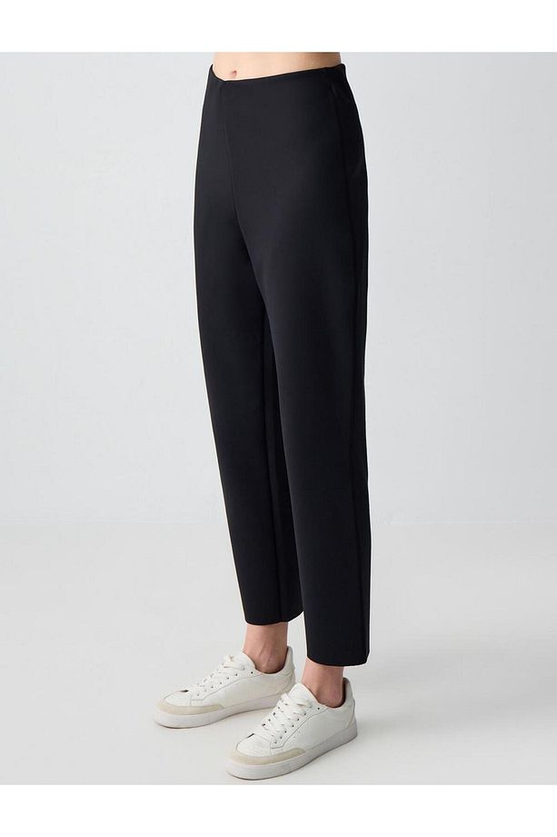 Siyah Yüksek Bel Beli Lastikli Normal Paça Örme Pantolon - 4