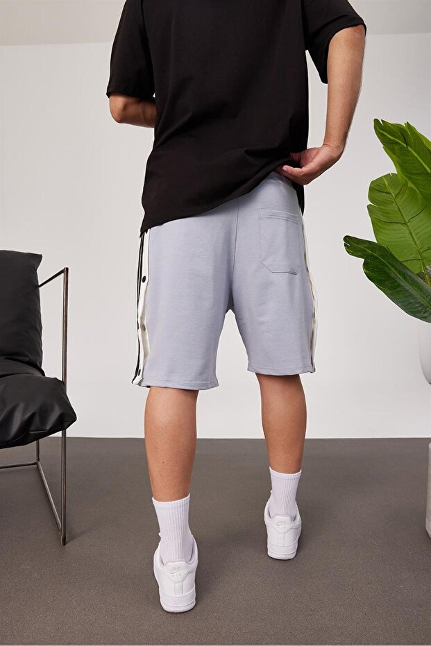 2-Stripe Buttoned Gray Shorts - 6