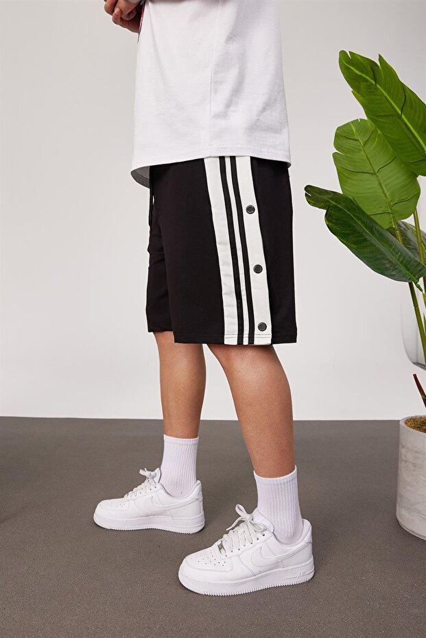 شورت أسود بخطوط و2 أزرار - 4