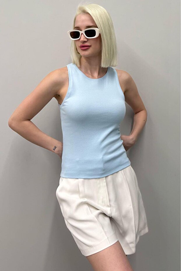 قميص داخلي نسائي بحزام أساسي باللون الأزرق SH253 - 4