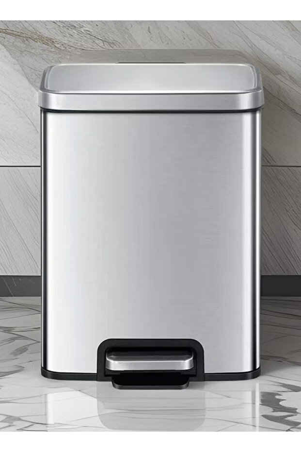 MADISON 8L Step Trash Bin – Soft-Close Lid, Brushed Stainless Steel, Fingerprint-Resistant Finish