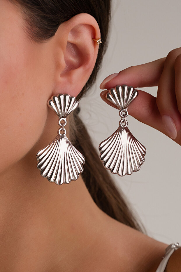 Women's Dangle Seashell Earrings