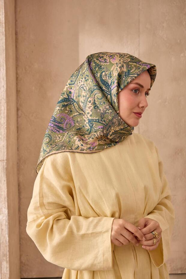 وشاح حريري من نسيج التويل 11473-32
