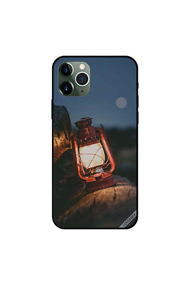 غطاء حماية لجهاز iPhone 11 Pro مزود بمصباح إضاءة في المساء