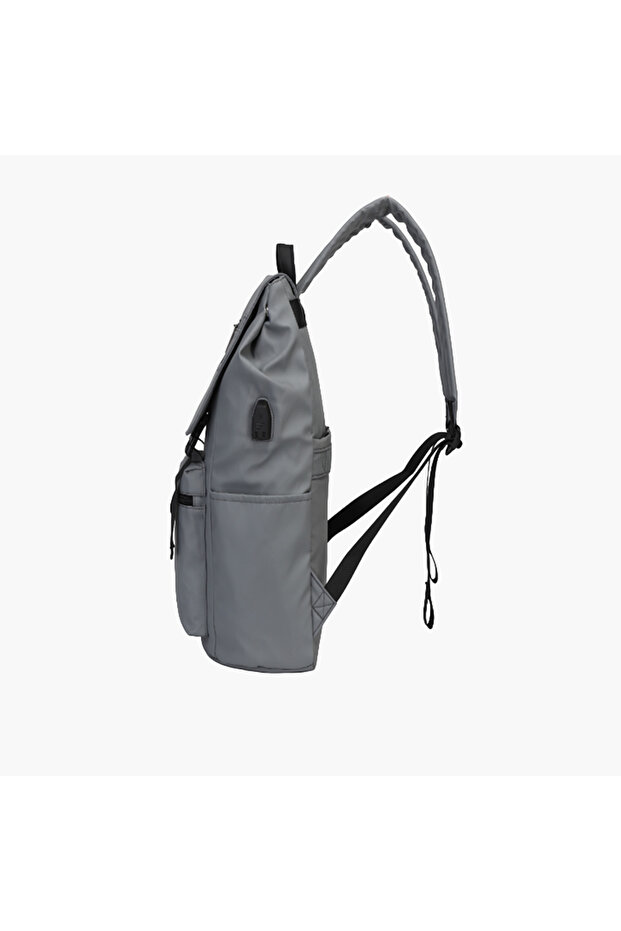 Solid Backpack with Adjustable Straps and Flap Closure - 28x10x45 cms - 2
