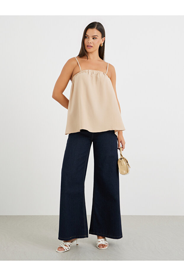 بلوزة برقبة مربعة مطاطية وحمالات - 2