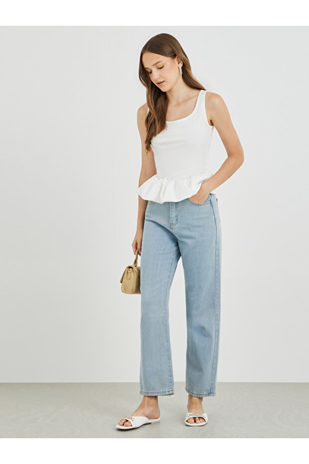 بلوزة كامي سادة بدون أكمام وحافة منفوخة - 2