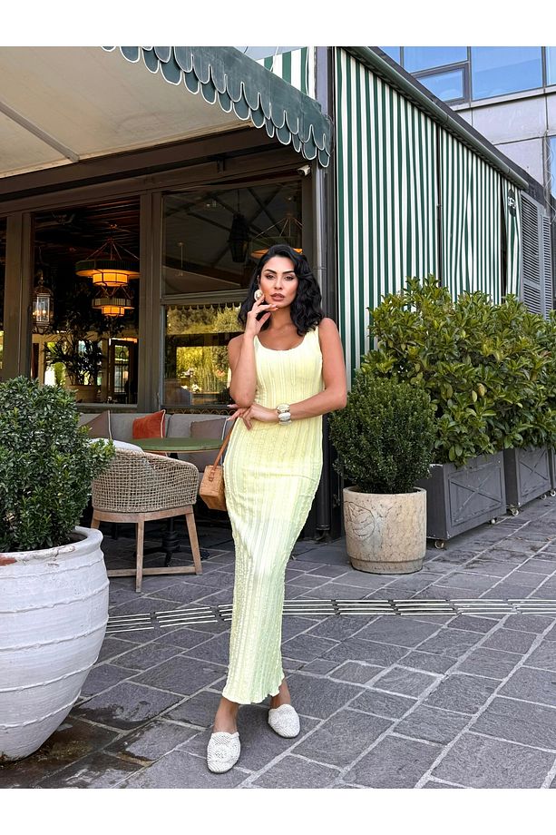 Kadın Sarı Askılı Sırt Dekolteli Jakarlı Kolsuz Maxi Boy Astarlı Elbise - 5