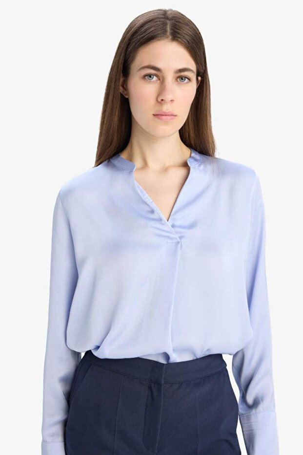 Regular Fit V Yaka Saten Uzun Kollu Bluz C3217AX24SP - 1