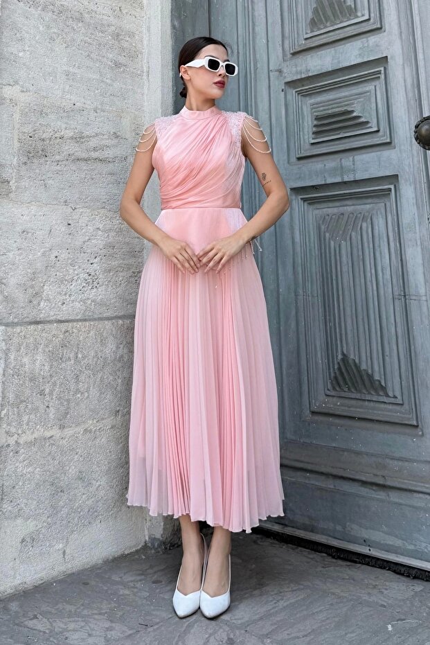 Vállal hímzett redős estélyi ruha 2385-Powder - 2