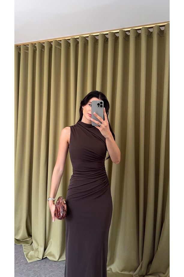 Astarlı Büzgülü Acı Kahve Elbise - 3