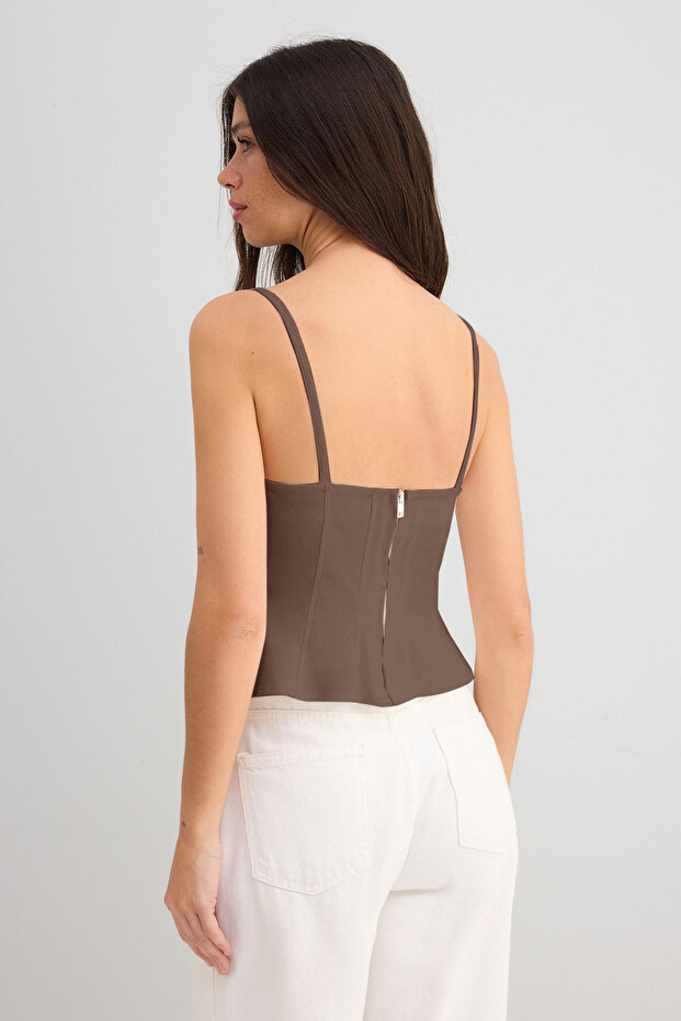 Açık Kahverengi Pamuklu Gabardin Askılı Peplum Dokuma Bluz TWOSS25BZ00537 - 6