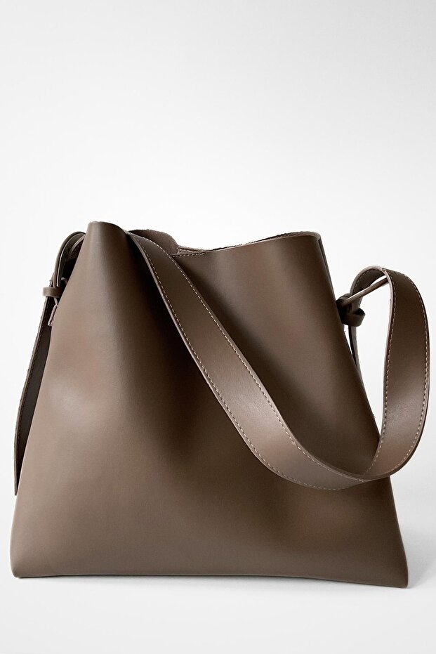 Nomu Buckle Detailed Shopper Bag
