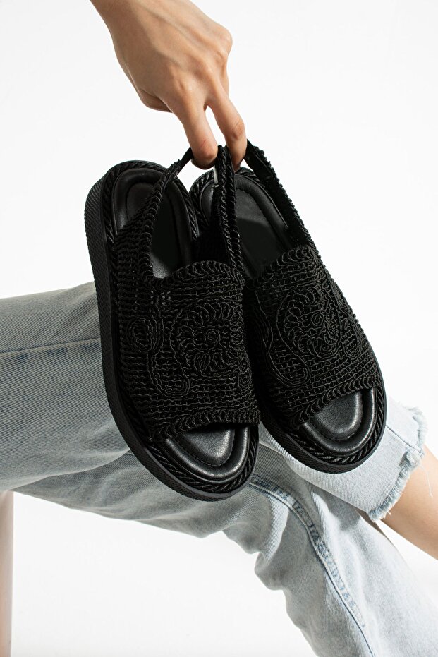 Siyah Hasır Örgü Sandalet - 6