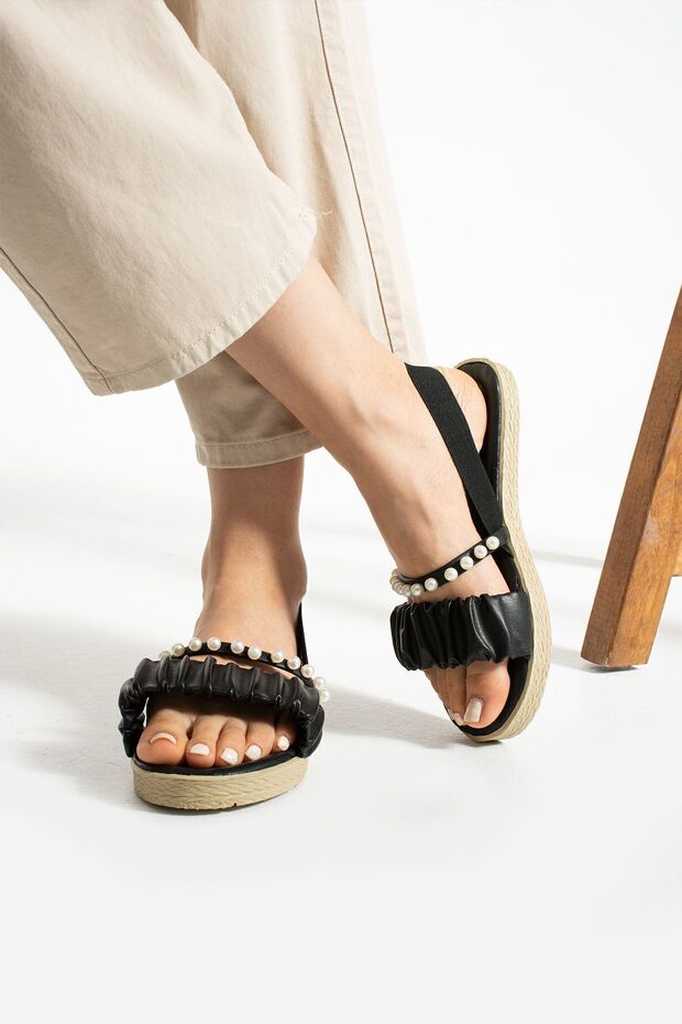 Siyah İncili Lastikli Sandalet - 8