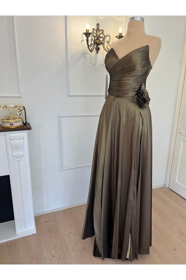 Haki yeşil drape detaylı çiçek aplikli abiye - 4