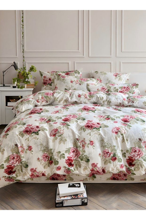 King Size 6-piece Duvet Cover Set Rose Print With Green Leaves 220x240cm.