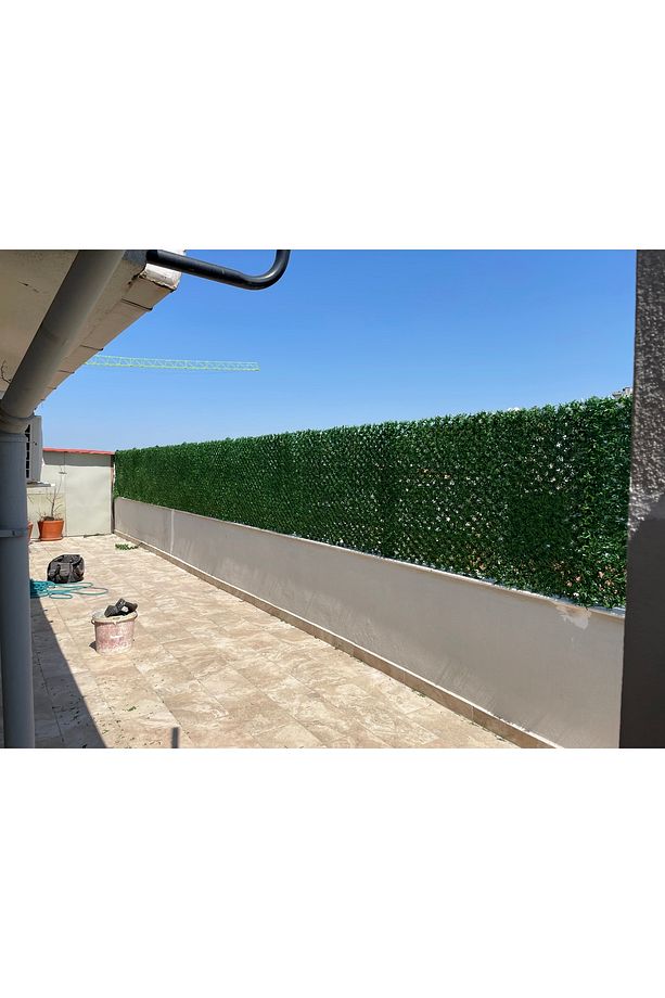 🟩 1 Metre Yüksekliğinde Çim Çit + Panel Ayak Seti (10 Metre Uzunluk - 7