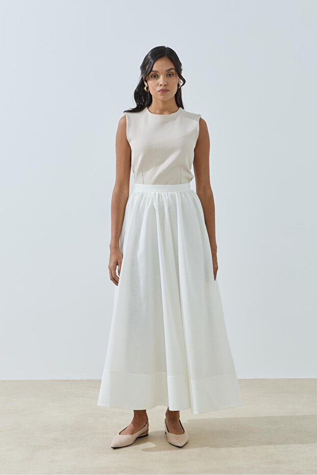 Gathered Wide Folded Lined Skirt White