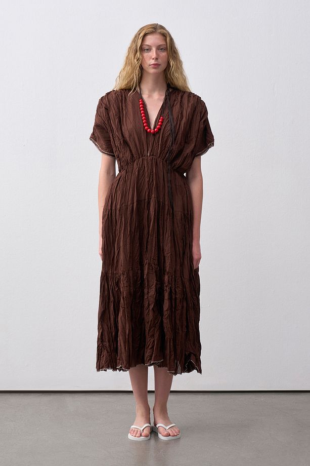 Acı Kahve Crinkle V Yaka Maxi Elbise - 2