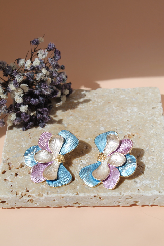 Colorful Flower Form Bijoux Earrings