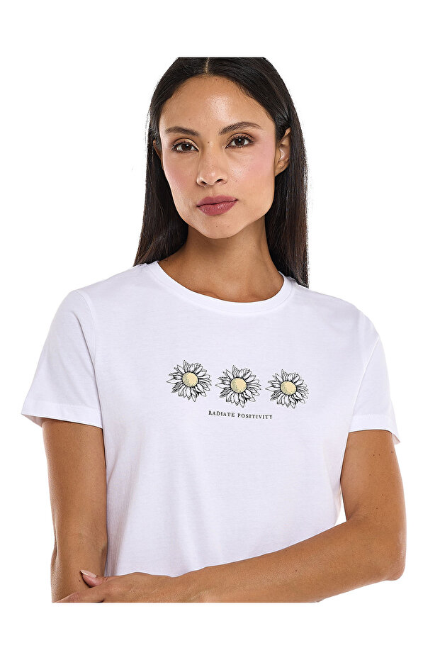 White LADIES BASIC GRAPHIC TEE 8-18 - 2