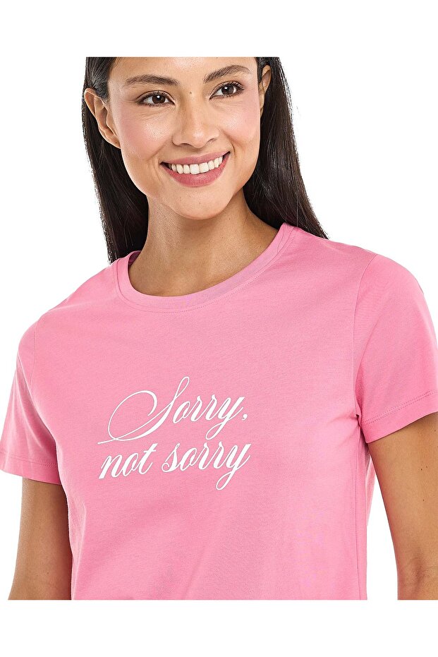 تي شيرت نسائي وردي برسومات أساسية، مقاس 8-18 - 2