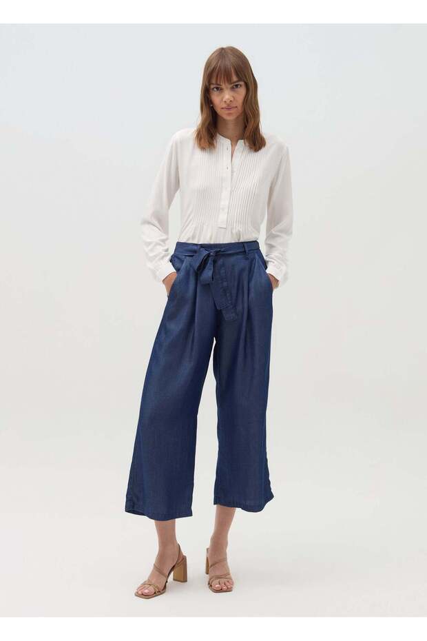 Denim-Effect Fluid Trousers With Belt