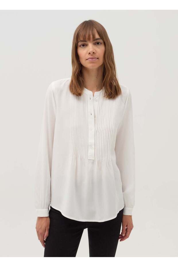 Shirt With Pleated Detail