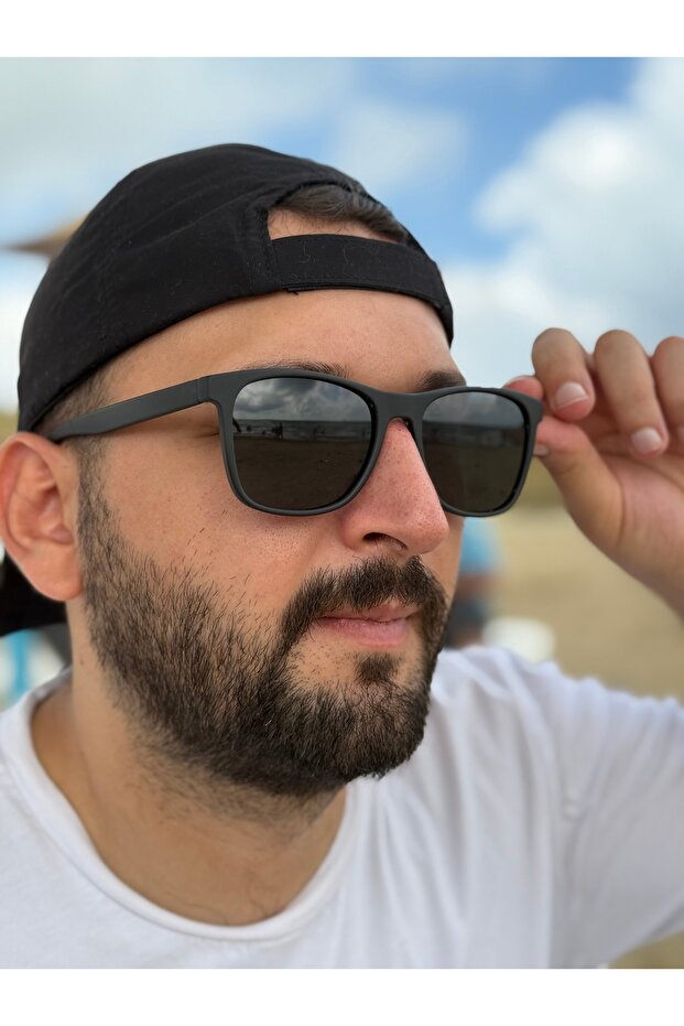 Stylish Unisex Sunglasses with Black Matte Square Frame and Black Glass