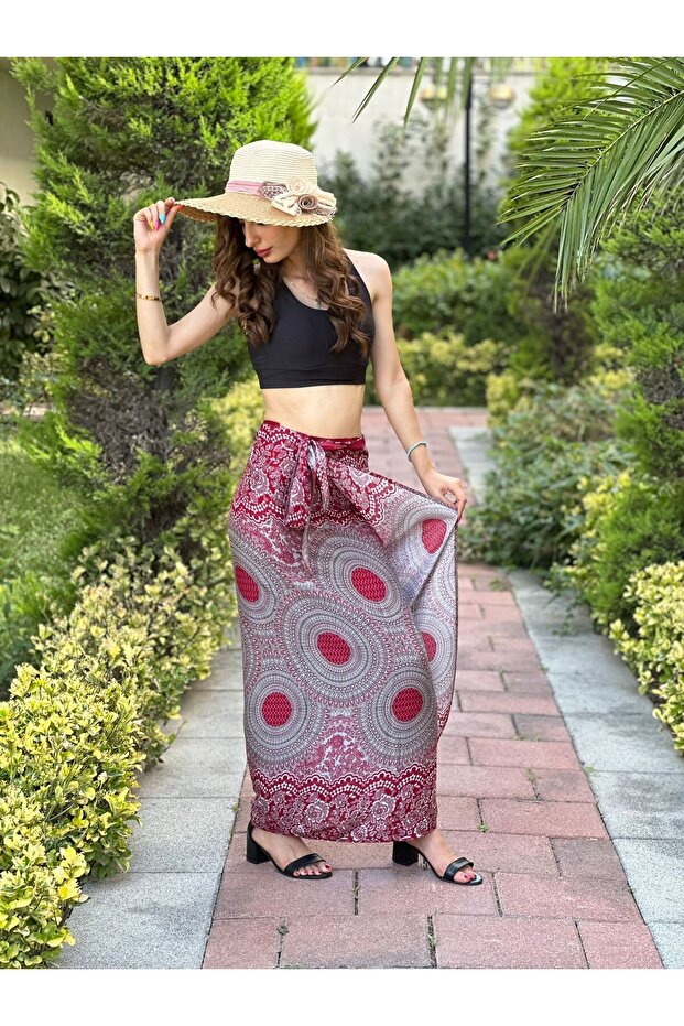 تنورة نسائية منقوشة عرقية