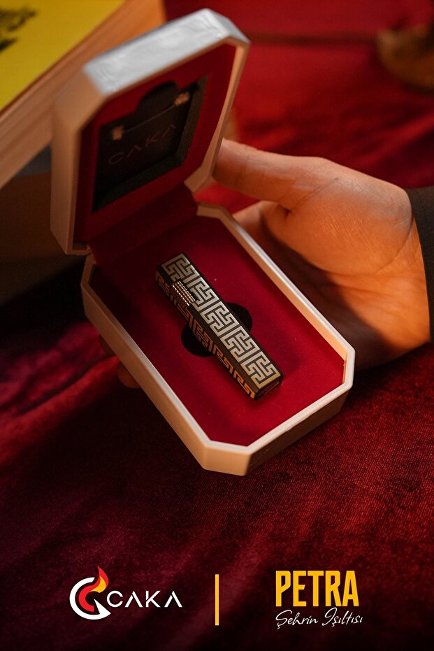 PETRA HERMES - BLACK - 1