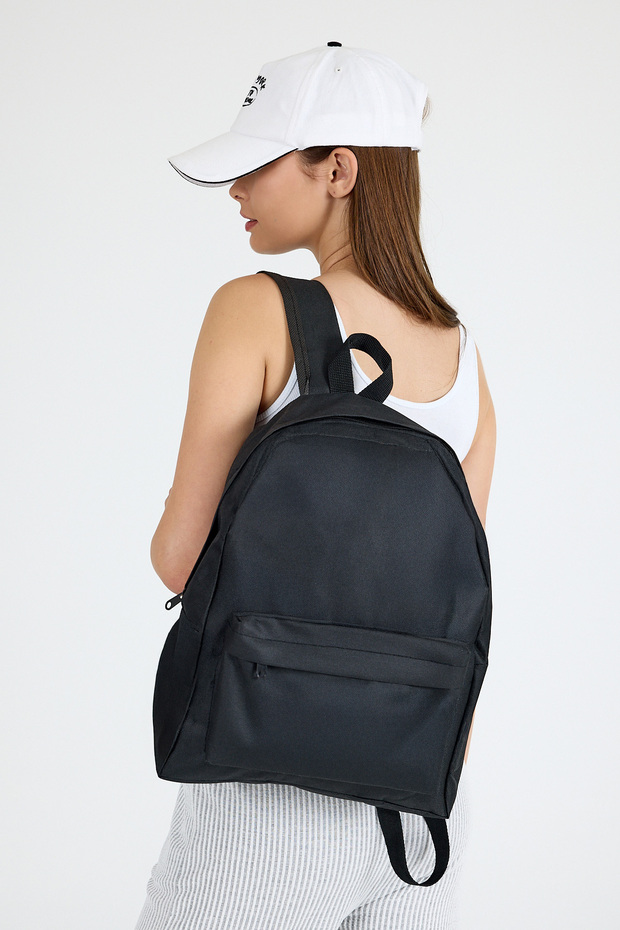 حقيبة ظهر سوداء مع جيب أمامي 9219 - 6