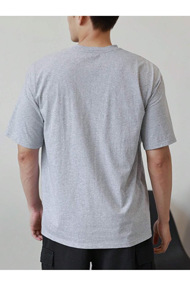 تيشيرت رجالي ذو رقبة مسطحة - 2