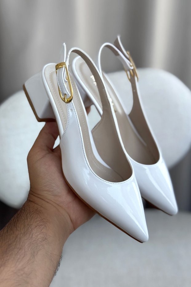 Women's Mely Buckle Short Heeled Shoes - White-Patentate