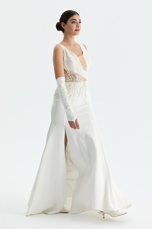 İşlemeli Beyaz Nikah Elbisesi - 3